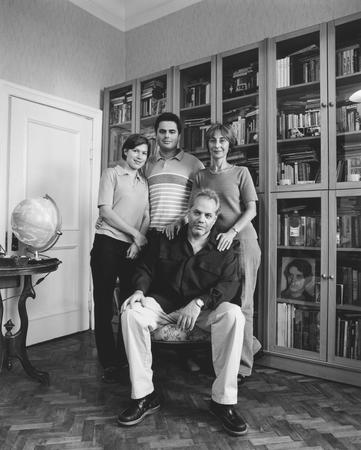Vladimir Mishukov.
The family of a deputy of the Moscow City Parliament.
From a series “The cult of family”. Moscow. 
2003-2005. 
The collection of the Moscow House of Photography, author’s collection