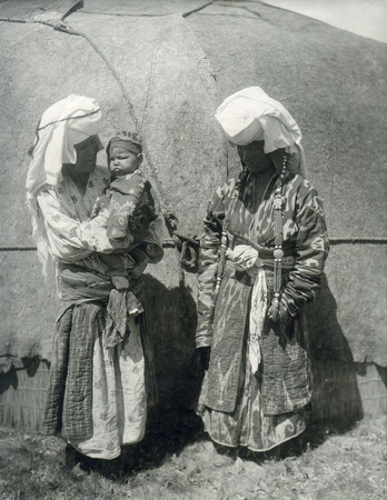 S.M. Dudin.
Kirghizia’s women in elegant dressing gowns. Central Asia. 
1901. 
Collection of the Russian Ethnographic museum, St.-Petersburg