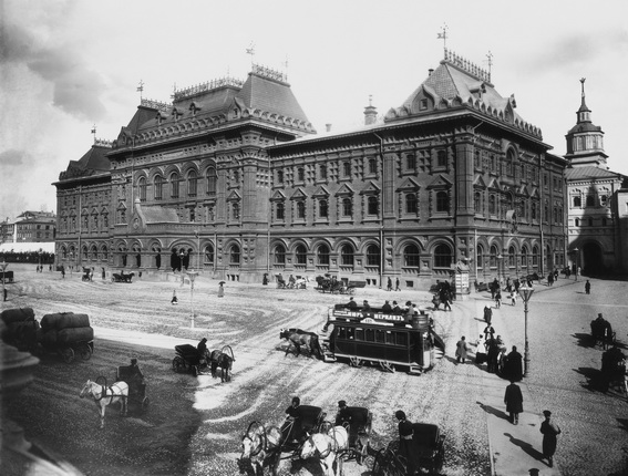 Pyotr Pavlov.
Voskresnaya Square. View of the State Duma building. Moscow.
1890–1900s.
Collection of Multimedia Art Museum, Moscow/ Moscow House of Photography Museum