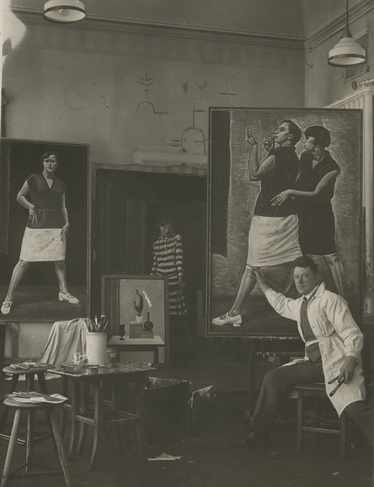 Nikolai Zagrekov.
In the Studio.
Berlin, 1929.
Gelatin silver print.
Nikolai Zagrekov Apartment Museum Collection, Berlin