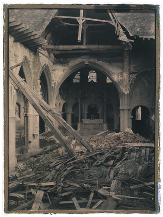 Probably Jean-Baptiste Tournassoud.
Interior of a ruined church. 1917.
ECPAD (Etablissement de communication et de production audiovisuel de la Défense), France