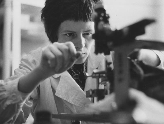 Vsevolod Tarasevich.
At the USSR Academy of Sciences Institute of Biophysics.
Moscow region, town of Pushchino, 1974.
Silver gelatin print.
MAMM collection