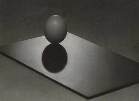 Antonio Boggeri.
Columbus egg.
1933.
From Prelz Oltramonti сollection