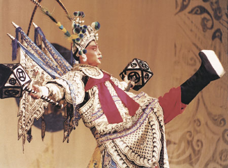 Виктор Ахломов.
Роль военного героя в Пекинской опере, Пекин