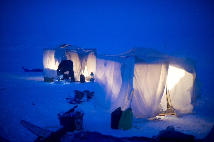 Иварc Силис.
Ледниковый фьорд – приют рыболовов. 2008–2009.© Ivars Silis