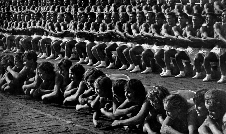 Александр Родченко «Физкультурный парад», 1936. Собрание музея «Московский Дом фотографии»