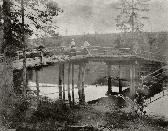 B.M. Kustodiev. Bridge over the Medosu. 1903. Astrakhan State Picture Gallery. P.M. Dogadina