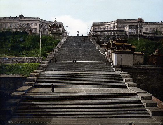Unknown photographer.
Odessa. Richelieu Steps.
1900-1910s.
Photochrom.
MAMM/MDF collection