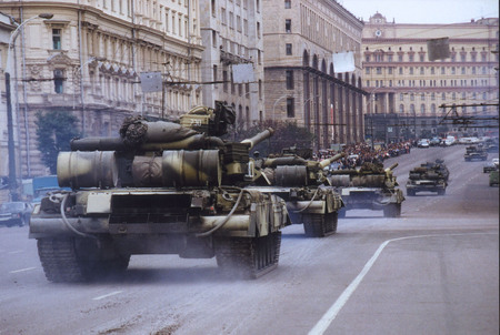 Eduard Zhigailov.
Tanks in Moscow. 
August 20, 1991