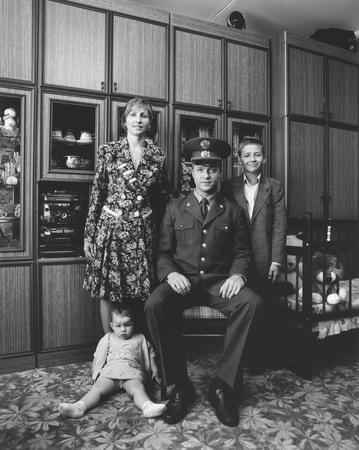 Vladimir Mishukov.
The family of a militiaman. From a series “The cult of family”. Moscow.
2003-2005. 
The collection of the Moscow House of Photography, author’s collection