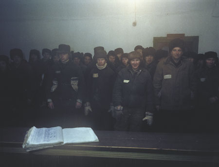 Carl De Keyzer.
Camp 12. Novobirusinsk. Checking presence before lunch. 
2000. 
Project “Zona”. Prison camps. Former Gulags.
Russia. Siberia. Krasnojarsk region. 
© Carl De Keyzer / Magnum Photos