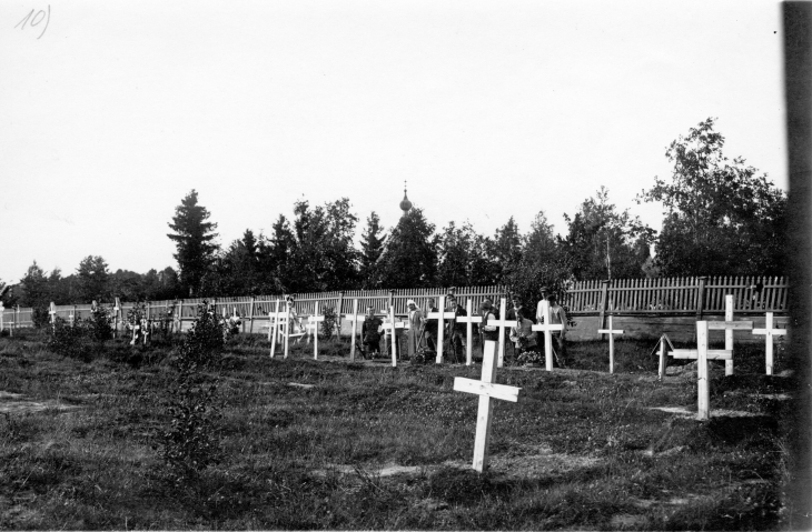 Unknown photographer.
Narva, burial ground. Russia, July 1921.
© Photothèque CICR (DR)/