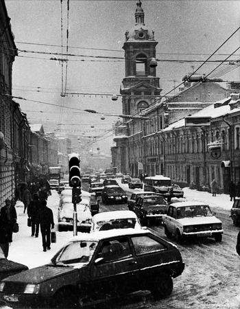 Александр Абаза.
Снегопад в Москве. Пятницкая улица. 
февраль 1994