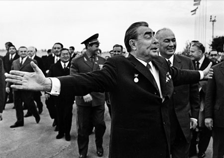 Dmitri Baltermants.
“A broad mind”. Leonid Brezhnev on a visit to Uzbekistan. Tashkent. From the series “Six General Secretaries”.
1970