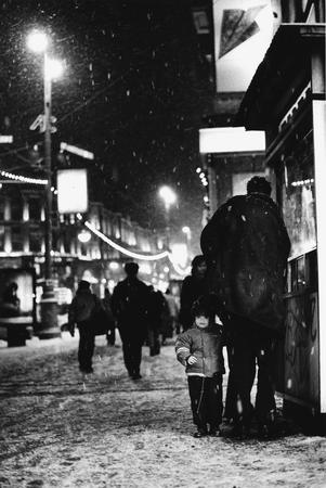 Из серии «Тверская улица сквозь ночь и снег»