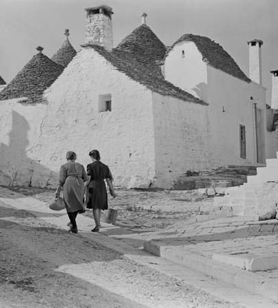 Giuseppe Cavalli.
Alberobello. 
1951. 
From Prelz Oltramonti сollection