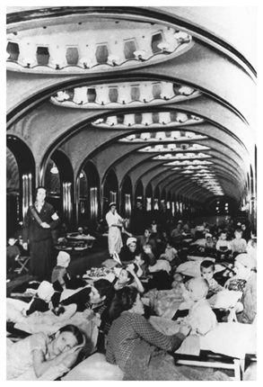 Arkadiy Shaikhet.
Bomb shelter on metro station Mayakovskaya
Moscow, 1941.
Digital print.
MAMM collection.