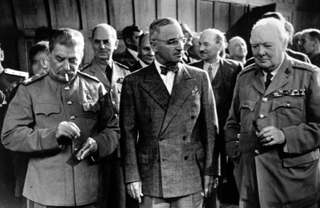 Evgeni Khaldey.
At Potsdam Conference. 
1945