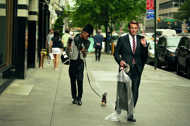 Даниэль Риера.
Из серии «Городские костюмы», Нью-Йорк, 2009. 
Цифровая печать