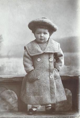Портрет девочки. 
Ателье Л.Перельмана. Могилев, 1900-е