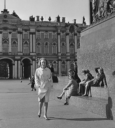 Yevgeny Umnov.
Marlene Dietrich in Leningrad. 1964. MAMM collection