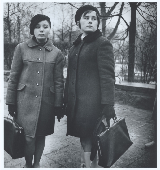 Фотография. Суткус А.
Студентки.
Вильнюс. 1968
Серебряножелатиновый отпечаток