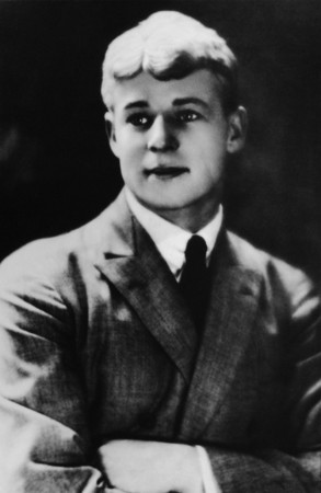Sergey Yesenin abroad.
1922
