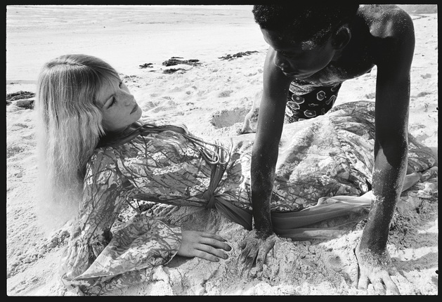 Jim Lee.
Kenya / Beach.
1970.
Artist’s collection.
© Jim Lee