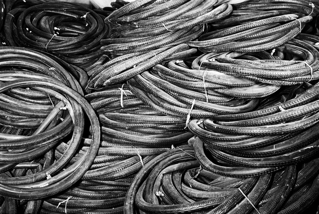 Arkadiy Shaikhet.
Bicycle tyres. Moscow.
1946.
MAMM/MDF collection