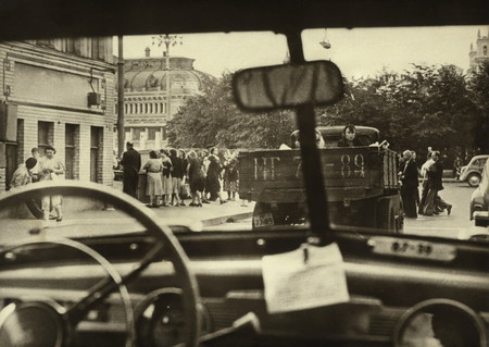 Yevgeni Shcheglov.
From the project “View from a Car”. 
1950-s. 
Collection of the artist.
© Yevgeni Shcheglov