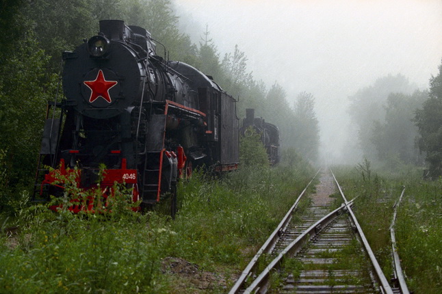 Sergey Burasovskiy.
La ferrovia Circumbaicalica.
1998.
Stampa digitale.
Raccolta MAMM