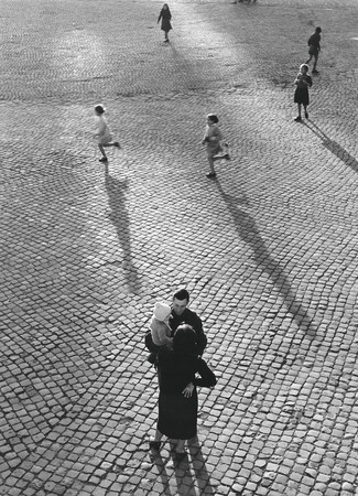 Поль-Нильс Нильссон.
Пьяцца дель Пополо, Рим. 
1950. 
© Архив семьи Поль-Нильса Нильссона