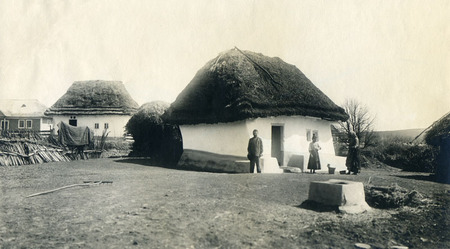 N.M. Mogiliansky.
The Jewish’s houses. M. Edincy. 
The pictures made during ethnographic excursion in Bessarabia’s province in 1906. 
Collection of the Russian Ethnographic museum, St.-Petersburg