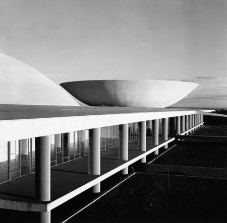 Марсель Готеро.
Национальный Конгресс. 
Ок.1962. 
Собрание Moreira Salles Institute, Бразилия