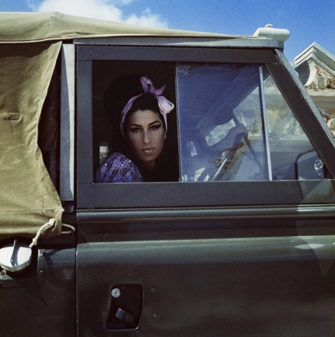 Bryan Adams.
Amy Winehouse. Mustique, 2007.
Courtesy Crossover.
© Bryan Adams