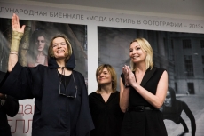 Vera  Lehndorff and Victoria Davidova (Vogue)
