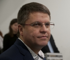 Pavel Nefedov (ROSBANK)