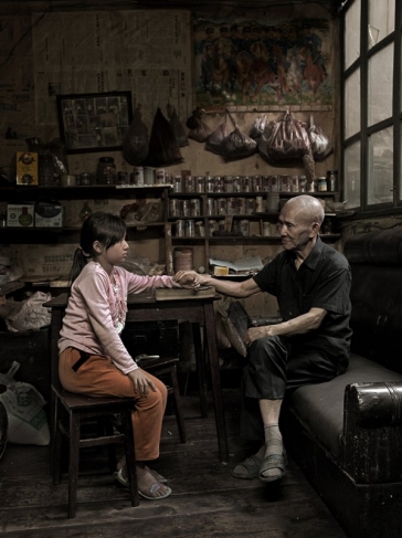 Оуян Синкай.
Из серии «Хунцзян», 2003–2010.
Цифровая печать.
Собрание автора, Китай