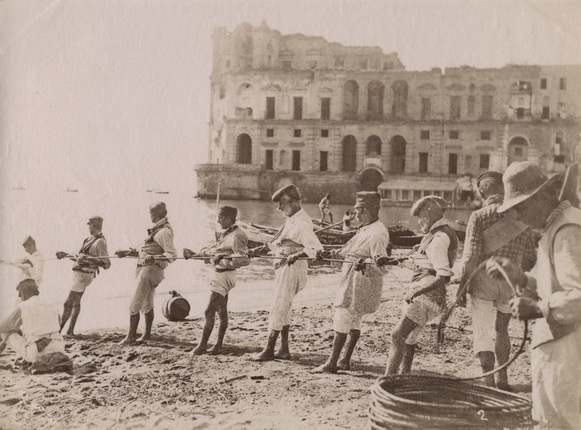 Edizione Esposito.
Fishermen.
Naples.
1870s