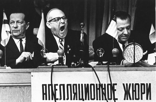 «А судьи кто?». г. Москва, 1960. Цифровая печать
© Собрание МАММ