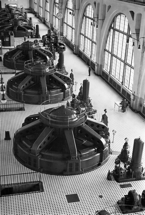 Arkadiy Shaikhet.
Reactivation of the Dnieper Hydroelectric Station. Turbine room. Zaporozhye
1950
MAMM/MDF collection