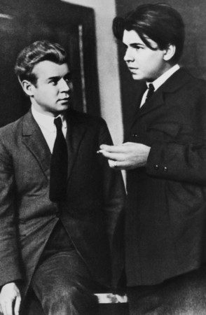 Sergey Yesenin and L. Leonov. Moscow.
1924