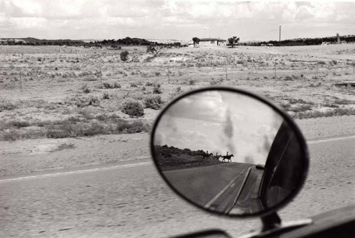 Бернар Плоссю 
Нью-Мексико, Шоссе 66, 1978
© Bernard Plossu