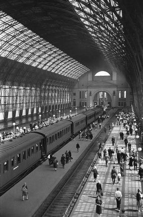 Arkadiy Shaikhet.
Kievsky Station. Moscow.
1947.
MAMM/MDF collection