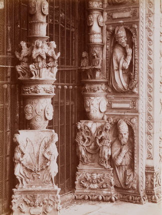 Achille Ferrario.
Certosa di Pavia. Church of Santa Maria delle Grazie
Fragment of the main façade.
1880s.
Albumen print