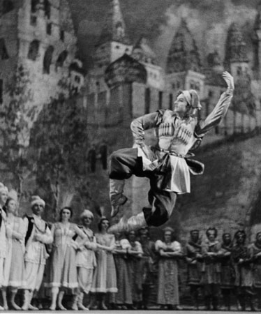 George Petrusov.
Little Hunchbacked Horse. 
1949. 
Ural dance. Gleb Yevdokimov