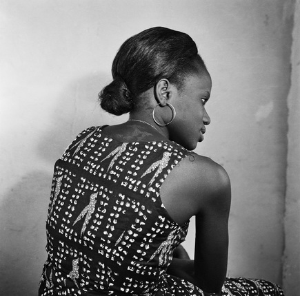 Malick Sidibé.
Studio Malick, Bamako, 1966.
© Malick Sidibé. Courtesy Collection Maramotti, Italy