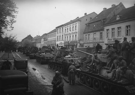 Anatoli Egorov.
Tanks go to Berlin. 
1945