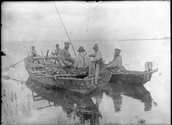 Mikhail Smodor.
Fishermen from the Fishing Settlement.
1913.
On loan from the Kostroma Oblast Public Regional Organisation ‘Kostromskaya Starina’