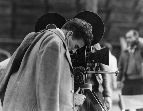Чарли Чаплин. На съемках фильма «Новые времена» (1936).
© Roy Export Company Establishment, предоставлено NBC Photographie, Париж